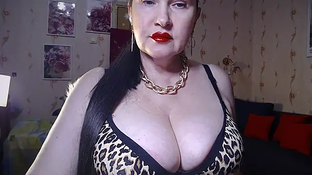 Renezlice online show from 03-17-25, 06:32