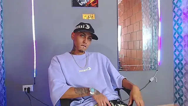 Liam lee online show from 04-21-26, 08:23