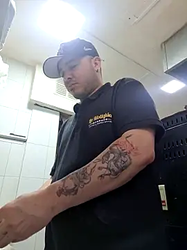 Snapshot of Victorjose3030 chatting on 10-04-25, 07:45 Victorjose3030 online show from 10-04-25, 07:45