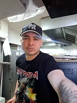 Snapshot of Victorjose3030 chatting on 10-17-25, 07:38 Victorjose3030 online show from 10-17-25, 07:38