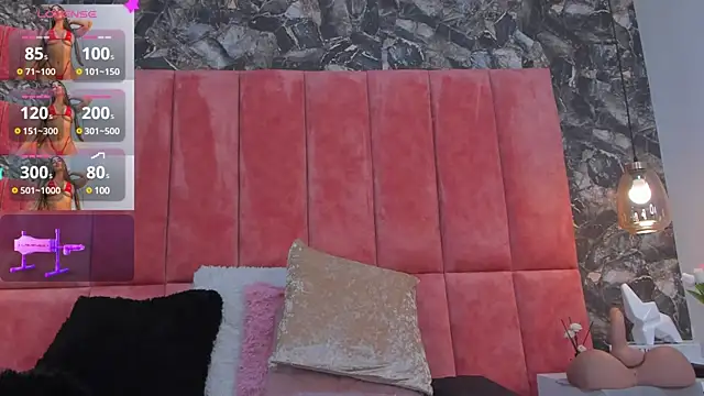 Snapshot of Annyy_Rosse chatting on 02-23-25, 01:53 Annyy Rosse online show from 02-23-25, 01:53