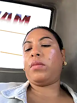 Snapshot of Francesca_ferrari chatting on 12-04-24, 07:45 Francesca ferrari online show from 12-04-24, 07:45