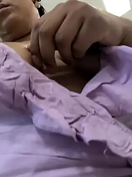 Snapshot of Francesca_ferrari chatting on 12-19-24, 07:07 Francesca ferrari online show from 12-19-24, 07:07