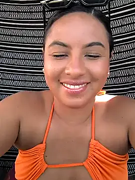 Snapshot of Francesca_ferrari chatting on 01-10-25, 07:11 Francesca ferrari online show from 01-10-25, 07:11