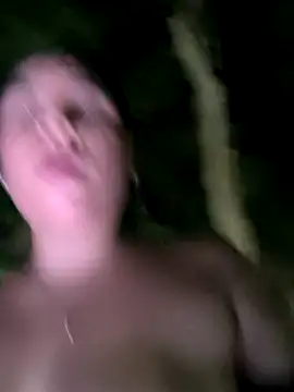 Snapshot of Francesca_ferrari chatting on 01-21-25, 11:34 Francesca ferrari online show from 01-21-25, 11:34