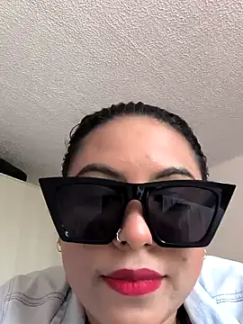 Snapshot of Francesca_ferrari chatting on 02-22-25, 06:52 Francesca ferrari online show from 02-22-25, 06:52