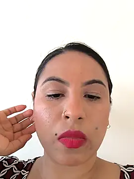 Snapshot of Francesca_ferrari chatting on 02-27-25, 07:58 Francesca ferrari online show from 02-27-25, 07:58