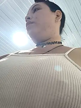 Snapshot of Francesca_ferrari chatting on 11-19-25, 09:59 Francesca ferrari online show from 11-19-25, 09:59