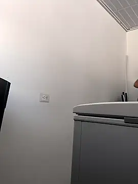 Snapshot of Francesca_ferrari chatting on 11-24-25, 07:24 Francesca ferrari online show from 11-24-25, 07:24