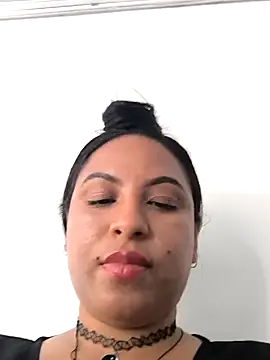 Snapshot of Francesca_ferrari chatting on 12-05-25, 08:05 Francesca ferrari online show from 12-05-25, 08:05