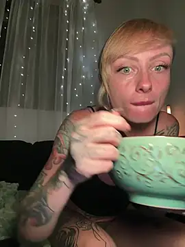 haileyhope  online show from 05-09-26, 05:51
