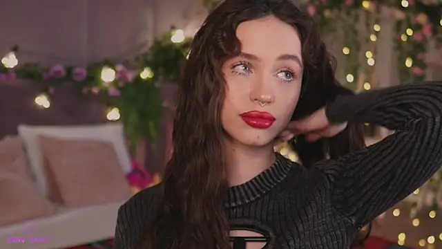 Meow Nancy online show from 01-24-25, 06:24