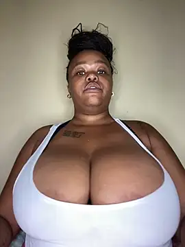 Snapshot of Mandy-101 chatting on 01-05-25, 04:16 Mandy-101 online show from 01-05-25, 04:16