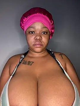 Snapshot of Mandy-101 chatting on 03-22-25, 07:04 Mandy-101 online show from 03-22-25, 07:04