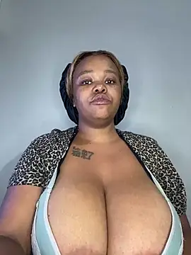 Snapshot of Mandy-101 chatting on 11-02-25, 04:31 Mandy-101 online show from 11-02-25, 04:31