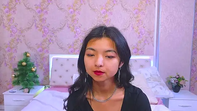 Snapshot of Shy_Kira chatting on 12-26-24, 12:16 Shy Kira online show from 12-26-24, 12:16