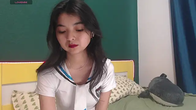 Snapshot of Shy_Kira chatting on 06-18-26, 08:47 Shy Kira online show from 06-18-26, 08:47