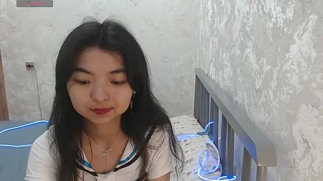 Snapshot of Shy_Kira chatting on 07-01-26, 08:49 Shy Kira online show from 07-01-26, 08:49