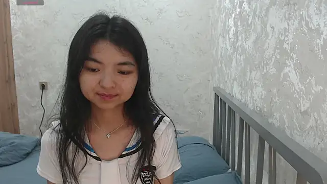 Snapshot of Shy_Kira chatting on 07-06-26, 03:03 Shy Kira online show from 07-06-26, 03:03