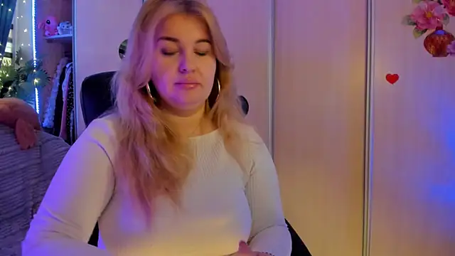 CoraSwon online show from 02-01-26, 07:29