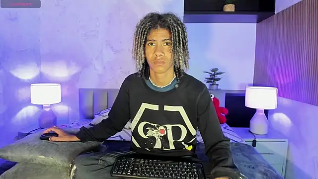 Maxim-Walker online show from 02-17-25, 03:04