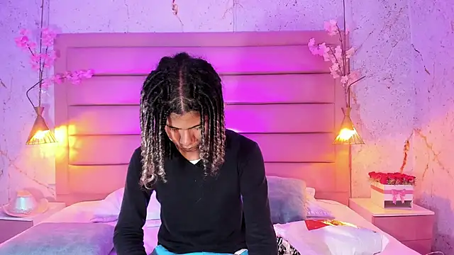 Maxim-Walker online show from 09-23-25, 02:36