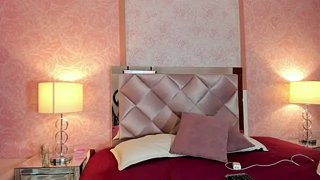 Maxim-Walker online show from 11-16-25, 03:12