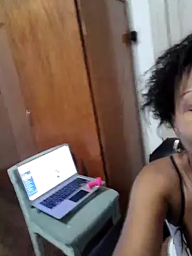 littlebrunett online show from 03-06-25, 09:14