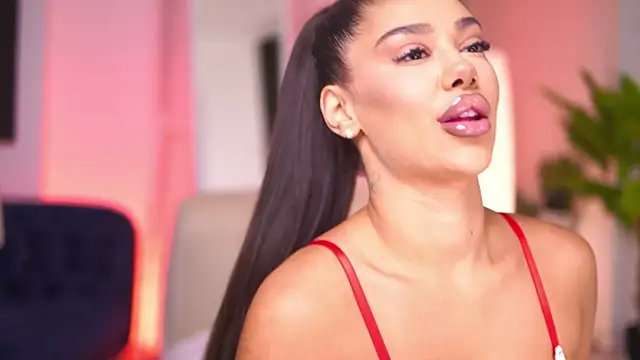 NatyDesiree online show from 02-15-26, 07:32