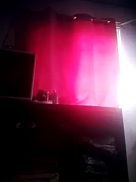 SaucyAffair0 online show from 04-01-26, 01:01