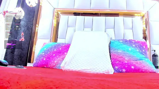 RileySweett online show from 04-15-26, 12:01