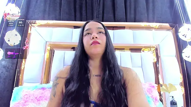 Snapshot of RileySweett chatting on 06-11-26, 12:14 RileySweett online show from 06-11-26, 12:14
