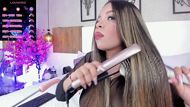 Snapshot of nahomiidasilva_ chatting on 12-14-24, 06:09 nahomiidasilva online show from 12-14-24, 06:09