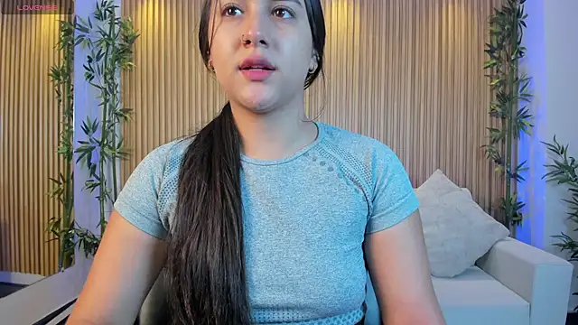 paulina sweett  online show from 09-10-25, 10:59