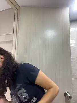 uniquerossie online show from 02-23-26, 09:06