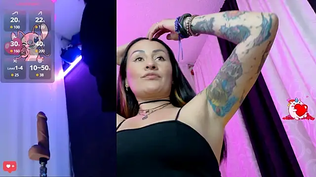 Snapshot of LuisaFernanda170823 chatting on 09-12-25, 09:04 LuisaFernanda170823 online show from 09-12-25, 09:04