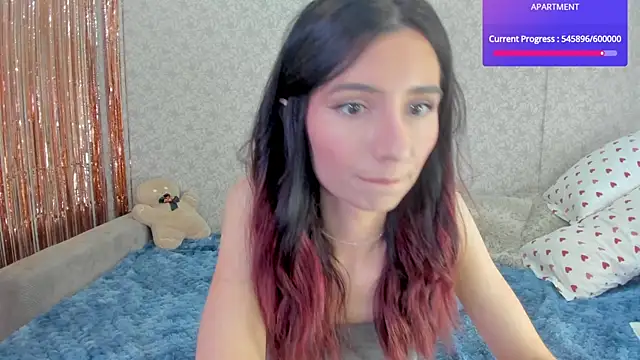 Snapshot of crystalnut chatting on 03-15-25, 11:19 crystalnut online show from 03-15-25, 11:19