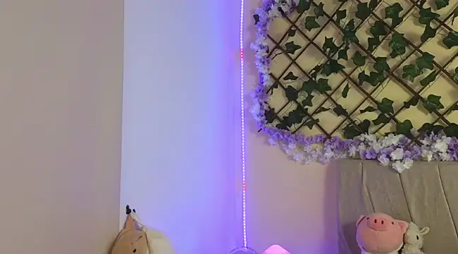 Baby Xian online show from 03-09-25, 01:04