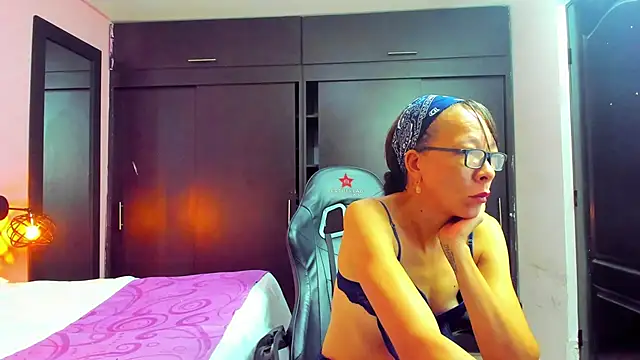 daniela xue online show from 03-15-25, 12:04