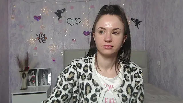 KaraCriegs online show from 02-23-25, 06:45