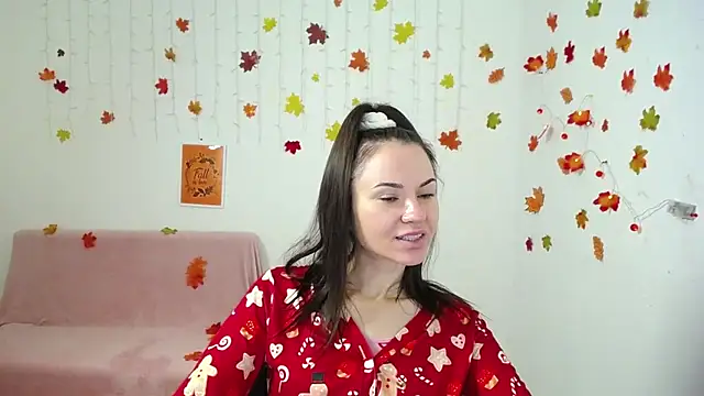 KaraCriegs online show from 11-21-25, 06:39