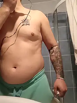 LucianM6 online show from 03-21-26, 05:16