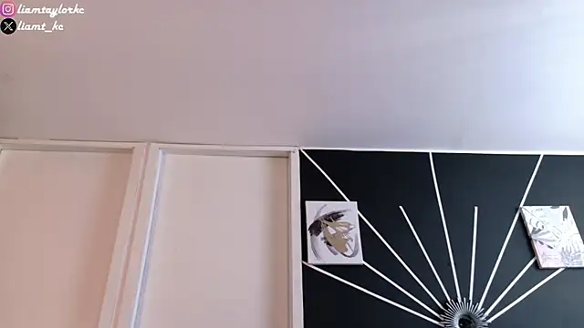 Snapshot of Liam_Taylor chatting on 03-10-25, 09:51 Liam Taylor online show from 03-10-25, 09:51