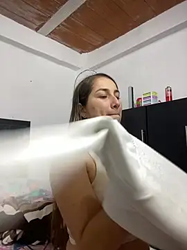 Snapshot of Iris_love18 chatting on 02-20-25, 12:57 Iris love18 online show from 02-20-25, 12:57