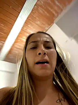 Snapshot of Iris_love18 chatting on 09-17-25, 12:51 Iris love18 online show from 09-17-25, 12:51