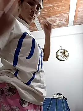 Snapshot of Iris_love18 chatting on 09-25-25, 08:56 Iris love18 online show from 09-25-25, 08:56