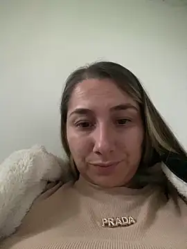 Snapshot of Iris_love18 chatting on 11-15-25, 10:15 Iris love18 online show from 11-15-25, 10:15