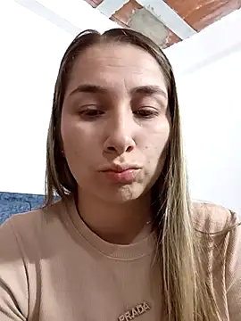 Snapshot of Iris_love18 chatting on 11-16-25, 05:29 Iris love18 online show from 11-16-25, 05:29