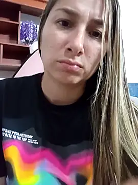 Snapshot of Iris_love18 chatting on 11-18-25, 02:06 Iris love18 online show from 11-18-25, 02:06