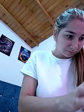 Iris love18 online show from 02-20-26, 01:55